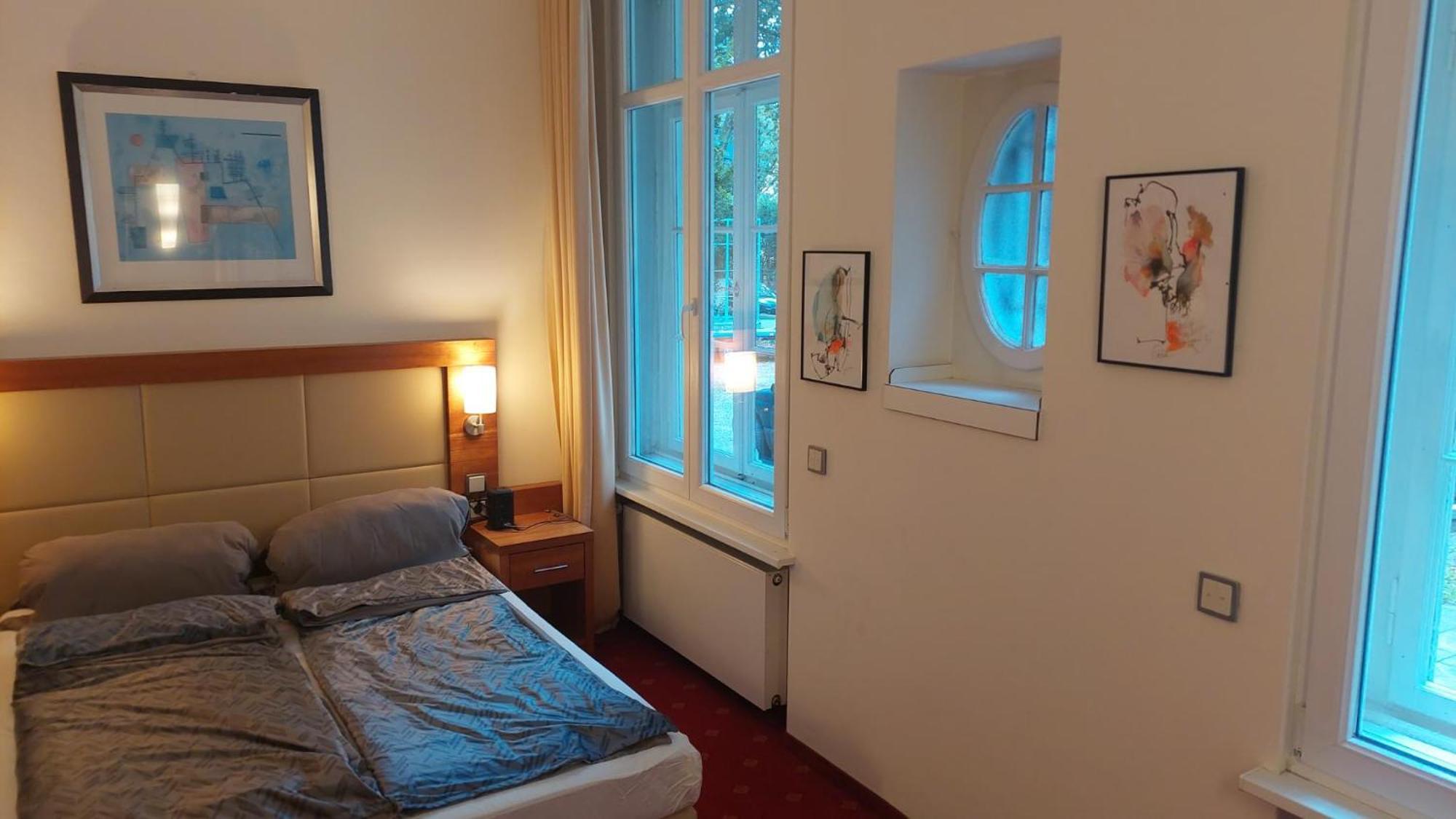 Die Villa, Zimmer 26, Dz Леверкузен Экстерьер фото